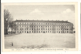 Delcampe - Cp, Militaria, Angers, Caserne Eblé, COur D´Honneur Et Bâtiment Du 2è Bataillon - Kasernen