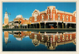 AUSTRALIA   KALGOORLIE:  ARCHITETTURA DI HANNAN STREET     (NUOVA CON DESCRIZIONE DEL SITO SUL RETRO) - Kalgoorlie / Coolgardie