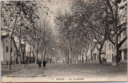 Delcampe - 31 REVEL - La Promenade. - Revel