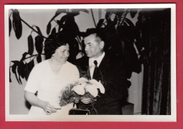 Delcampe - 168391 / PHOTO Marriage Mariage WEDDING - Bride And Groom Bridegroom  FLOWERS - Bulgaria Bulgarie Bulgarien Bulgarije - Hochzeiten