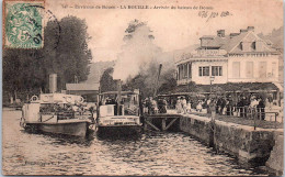Delcampe - 76 LA BOUILLE - Arrivée Du Bateau De Rouen - La Bouille