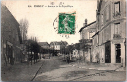 Delcampe - 77 ESBLY - Avenue De La République. - Esbly