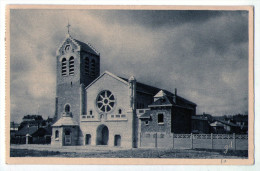 Delcampe - CPA     94     CACHAN   LES CHANTIERS DU CARDINAL    EGLISE  SAINTE GERMAINE - Cachan