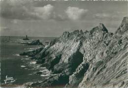 Delcampe - CPM - 29 - La Pointe Du Raz Et Le Phare De La Vieille - La Pointe Du Raz