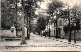 Delcampe - 92 CLAMART - La Rue De La Foret - Clamart