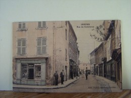 LEZOUX (PUY-DE-DOME) LES MAGASINS. RUE DU COMMERCE. - Lezoux