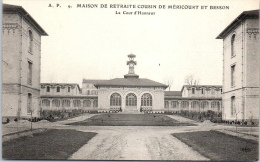 94 CACHAN - Maison De Retraite Cousin De Méricourt Et Besson, La Cour D'honneur - Cachan