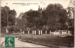 94 LE PLESSIS TREVISE - Route De La Queue - Le Rond Point. - Le Plessis Trevise