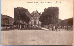 94 MANDRES - Place De La Mairie. - Mandres Les Roses