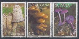 Delcampe - Guyana N° 1769 ME-MF Et MH Obl. - Guyane (1966-...)
