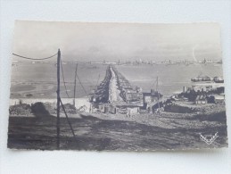 Delcampe - Arromanches-les-Bains / Port De La Libération 1944 ( Pier Normandy Hotel) Anno 19?? !! - Arromanches