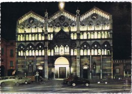 Delcampe - CPSM Ferrara LA CATHEDRALE NOCTURNE (voitures Dauphine 4 Cv Etc) - Ferrara