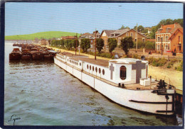 Delcampe - CONFLANS SAINT HONORINE / LE BATEAU PENICHE  EGLISE  CATHOLIQUE " JE SERS " A QUAI ET PENICHES CPM  1970 - Hausboote