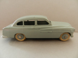 DINKY TOYS MECCANO FRANCE FORD VEDETTE - Dinky