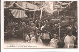 Delcampe - 61 - ALENCON - Fêtes De Ste Thérèse - La Procession Au Carrefour De La Rue Aux Sieure - Alencon