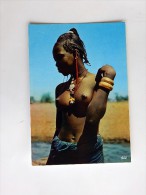 Delcampe - Carte Postale Ancienne : Couleurs D´ Afrique : Belle Africaine,  Jeune Fille , Seins Nus - Non Classés