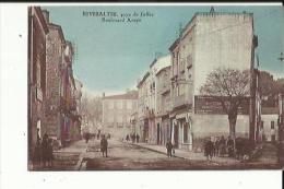 Delcampe - Rivesaltes  66    Pays De Joffre _Le Boulevard Arago Tres Animé-Coiffeur-Epicerie-Magasin De Confection - Rivesaltes