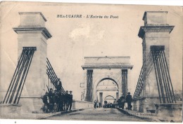 Delcampe - TARASCON - BEAUCAIRE  L'entrée Du Pont Animée  écrite Petit Pli - Tarascon