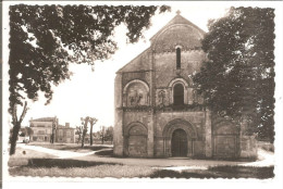 Delcampe - CHATEAU NEUF SUR CHARENTE   L'église    VAN EYK - Chateauneuf Sur Charente