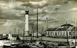 Delcampe - Ouistreham Riva Bella (14) :  Le Phare à L'embouchure De L'Orne - Riva Bella