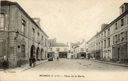 Delcampe - CPA - MENNECY (91) - Aspect De La Place De La Mairie Au Début Du Siècle - Mennecy