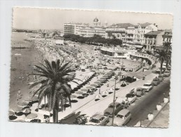 Delcampe - Cp , Automobiles , 83 , SAINT RAPHAEL , Vue Générale Sur La Plage , Voyagée , Ed : Rella 389 - PKW