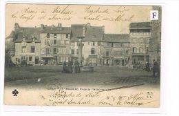 Delcampe - CPA (15) MAURIAC - Place De L´Hôtel De Ville, Belle Animation. (013) - Mauriac