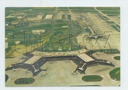 Delcampe - Orly (94) : Vue Aérienne Sur Les Terminaux En 1970 (animée) GF. - Orly