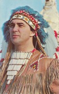 Delcampe - CPSM Max Gros-Louis, Grand-Chef Oné-Onti Des Hurons - Indianer