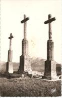 Delcampe - 129. LA MURE. LES TROIS CROIX ET L´ OBIOU. - La Mure