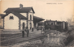 Delcampe - SEINE ET MARNE  77  REBAIS LA GARE  TRAIN - Rebais