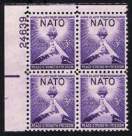 Plate Block -1952 USA NATO North Atlantic Treaty Organization Stamp Sc#1008 Torch Of  Liberty Globe - Numéros De Planches