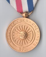 MEDAILLE DES CHEMINOTS Attribuée En 1950 -  Graveur FAVRE BERTIN - Eisenbahnverkehr