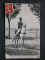 Delcampe - Ref4096 JU CPA D'un Officier Des Spahis - Algérie - Homme à Cheval, Cavalier - LL, N°31 - 1909 Militaria - Berufe