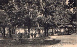 Delcampe - Cpa ( 36 )  Jardin  Des  Champs  Elysees  Le  Kiosque - Issoudun