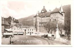 Delcampe - 382. VIZILLE. LA PLACE DU CHATEAU ET MONUMENT DU CENTENAIRE. - Vizille