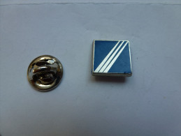 Delcampe - Beau Pin´s , Administration , DDE , Equipement , Ponts Et Chaussées - Administrations