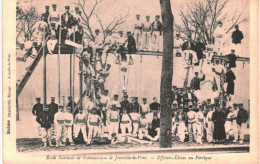 Delcampe - SPORT .... GYMNASTIQUE .... JOINVILLE ... ECOLE ... ELEVES OFFICIERS AU PORTIQUE - Gymnastik
