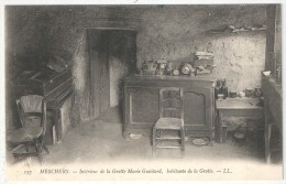 Delcampe - 17 - MESCHERS - Intérieur De La Grotte Marie Guichard, Habitante De La Grotte - LL 197 - Meschers