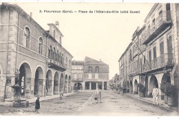 Delcampe - FLEURANCE  Place De L'hotel De Ville  Timbrée  Excellent état - Fleurance