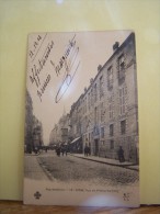 Delcampe - RIOM (PUY-DE-DOME) RUE DE L´HOTEL-DE-VILLE. - Riom