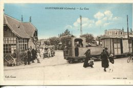 N°6100A -cpa Ouistreham -la Gare- - Gares - Avec Trains