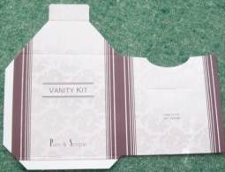 ROMANIA-VANITY KIT / SOAP / SEWING  KIT / FLAGRANCE / SHOWER CAP.....-GRAFINET FACTORY,BUCHAREST-SKILLET - Etiquettes