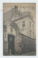 Paris 3 ème Ar (75) : La Boutique Cohn Fabrique De Maroquinerie Et L'ancien Couvent Rue Des Archives 1910 (animée) PF. - Arrondissement: 03