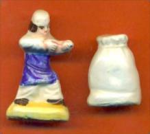 Lot De 2 Feves Anciennes Faience Moulin A Huile   "  La Boulangerie " - Oude