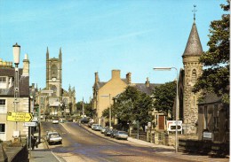 THURSO CAITHNESS LOOKING FROM THE BRIDGE TOWARD THE TOWN SQUARE - Arthur Dixon - C1982 - Caithness