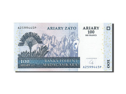 Billet, Madagascar, 100 Ariary, 2004, SPL - Madagaskar