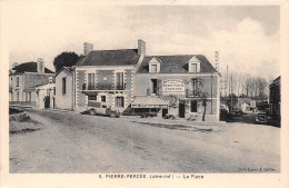 ¤¤   -  9   -  LA CHAPELLE-BASSE-MER  -  PIERRE-PERCEE   -  La Place  -  Hôtel " JOUBERT - SECHER "   -  ¤¤ - La Chapelle Basse-Mer