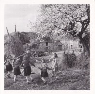 CP La Ronde (1950) - Robert Doisneau - Doisneau