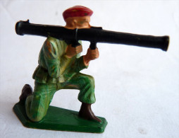 SOLDAT FIGURINE FIG STARLUX 1958  PARA BAZOOKA 5061 (1) - Starlux